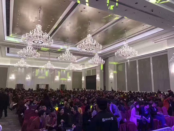 ����������������������ʵ�ֻ𱬾���