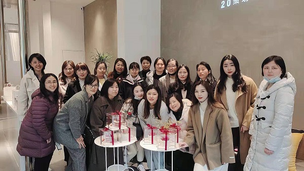 �������決��������ʱ�⡪���ز����Ź�����и�Ů������決�